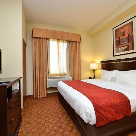 Comfort Suites Юджин Экстерьер фото